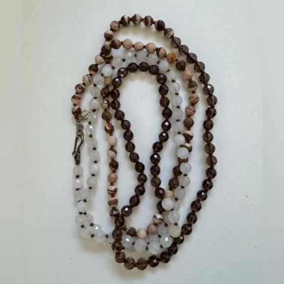 Chan Luu Elegant Brown and White Beaded Necklace - Picture 4 of 10